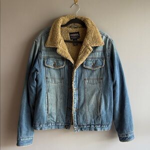 Vintage Fossil Light Blue Denim Jacket with Brown Sherpa Collar